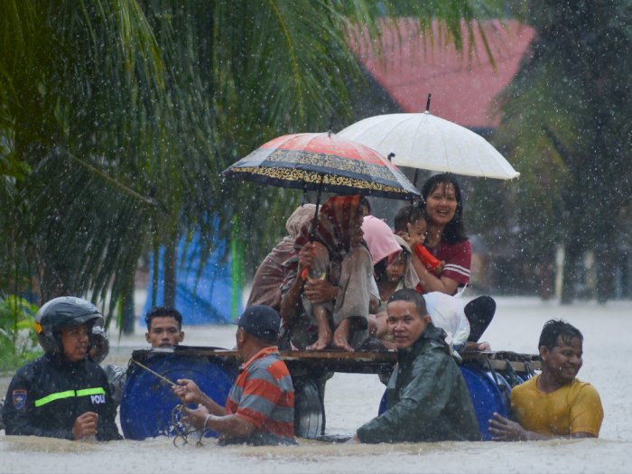 Cuaca Hari Ini: Hujan Lebat akan Mengguyur Beberapa Wilayah, Waspada Banjir!