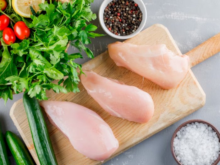 Dada Ayam untuk Diet? Ini 4 Fakta yang Perlu Kamu Tahu!