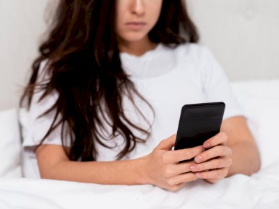 Mengenal Dry Texting dalam Hubungan, Ketika Doi Balas Pesan Singkat dan Dingin