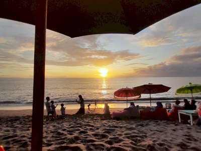 Dulunya Tempat Pembuangan Sampah, Kini Jadi Pantai dengan Sunset Terbaik di Lombok