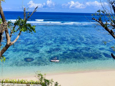 Keindahan Pantai Gunung Payung di Bali, Lokasi Terbaik untuk Berenang dan Main Kano