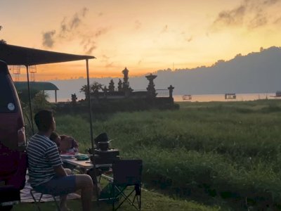  Serunya Camping di Pinggir Danau Buyan, Santai Sejenak Menikmati Alam Bali 