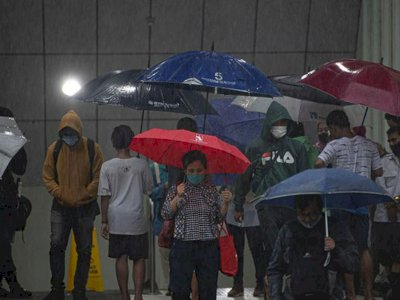 Cuaca Hari Ini: Sedia Payung karena Kemungkinan Bakalan Hujan Lebat di Wilayah Ini