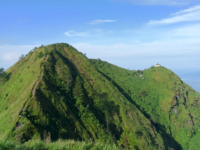 Bikin Takjub: Indahnya Panorama Alam di Gunung Andong