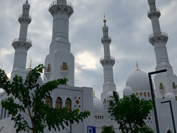 Masjid Raya Sheikh Zayed Daya Tarik Baru Wisata Religi Kota Solo, Ramai saat Musim Haji