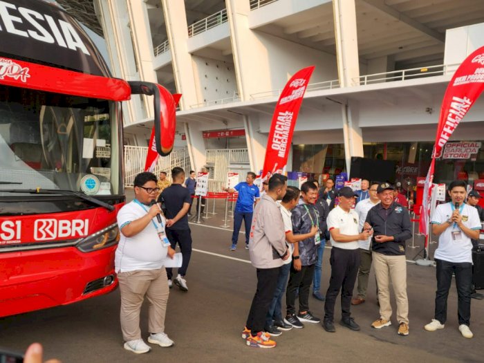 Dukung Perkembangan Ekosistem Sepak Bola Nasional, BRI Berikan Bus untuk Skuad Garuda