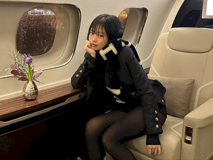 Jennie BLACKPINK Bongkar Penampilan Asli di Dalam Pesawat, Berbeda dengan saat di Bandara