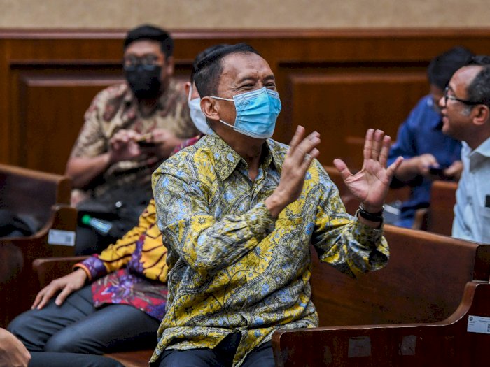Eks Pejabat Ditjen Pajak Angin Prayitno Dituntut 9 Tahun Penjara