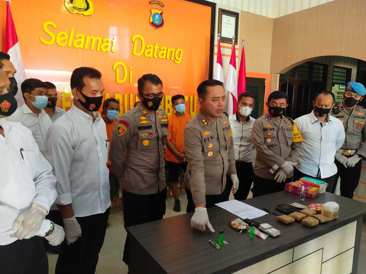 Istimewa Jajaran Polres Labuhanbatu gelar konferensi pers