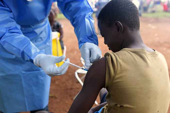 Wabah ebola di Afrika (REUTERS/Olivia Acland) Wabah ebola di Afrika