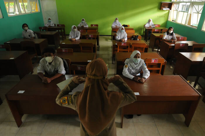 FOTO: Uji Coba Pembelajaran Tatap Muka SMK di Klaten | Indozone.id