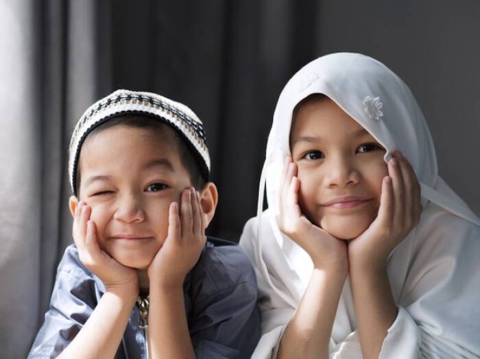 Ilustrasi mengajarkan anak kepemimpinan (photo/freepik/paansaeng) cara nabi mendidik anak laki laki