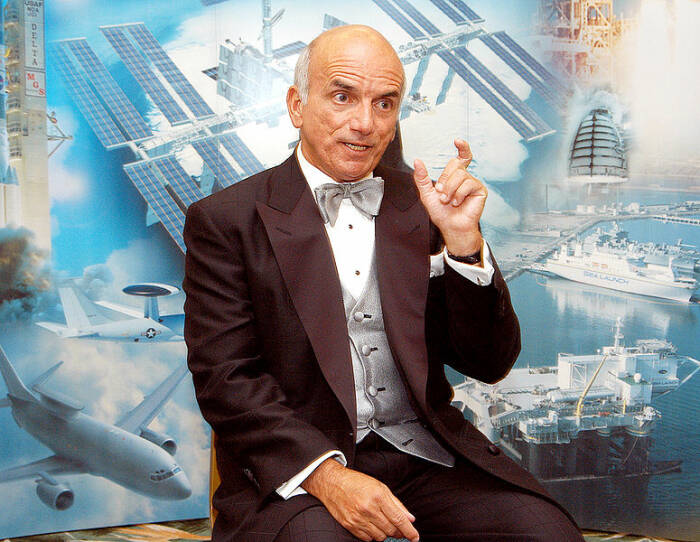 Dennis Tito. (Wikipedia). Dennis Tito