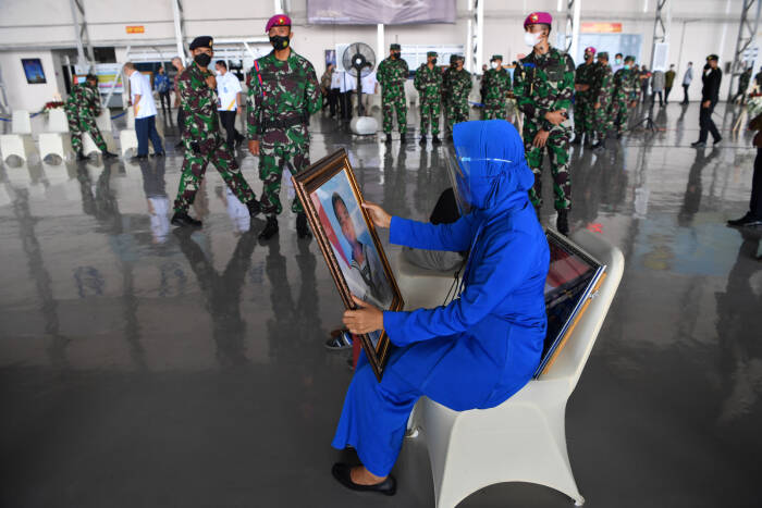 ANTARA FOTO/Zabur Karuru Penganugerahan tanda kehormatan dan kenaikan pangkat luar biasa prajurit KRI Nanggala-402