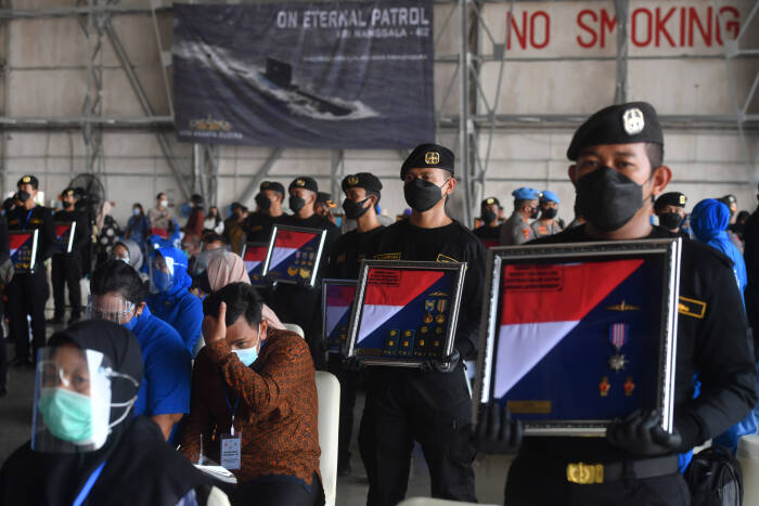 ANTARA FOTO/Zabur Karuru Penganugerahan tanda kehormatan dan kenaikan pangkat luar biasa prajurit KRI Nanggala-402