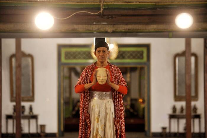 Penari Yogyakarta Didik Nini Thowok (ANTARA FOTO/Andreas Fitri Atmoko) Penari Yogyakarta Didik Nini Thowok