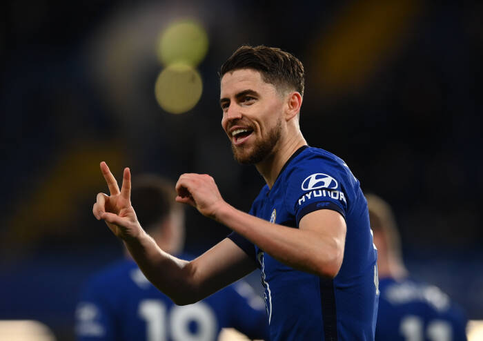 Jorginho dari Chelsea merayakan gol kedua mereka (REUTERS/Glyn Kirk Jorginho dari Chelsea merayakan gol kedua mereka