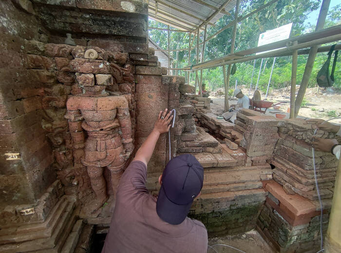 ANTARA FOTO/Destyan Sujarwoko Candi Mirigambar