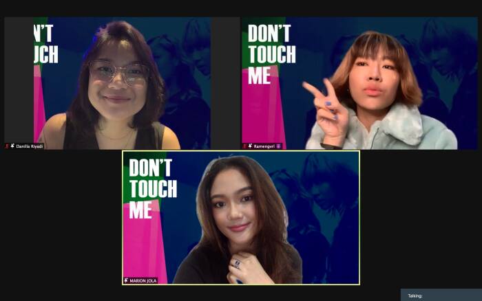 Danilla (kiri), Marion Jola (tengah), dan Ramengvrl (kanan). (Dok. Universal Musik Indonesia). Ramengvrl (kiri), Danilla (tengah), dan Marion Jola (kanan). (Dok. Universal Musik Indonesia).