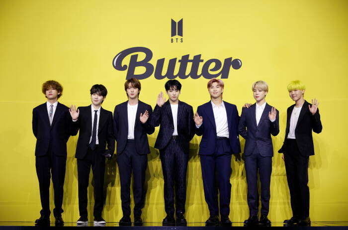 Boy band Korea Selatan. (REUTERS/Kim Hong-Ji) Boy band Korea Selatan.