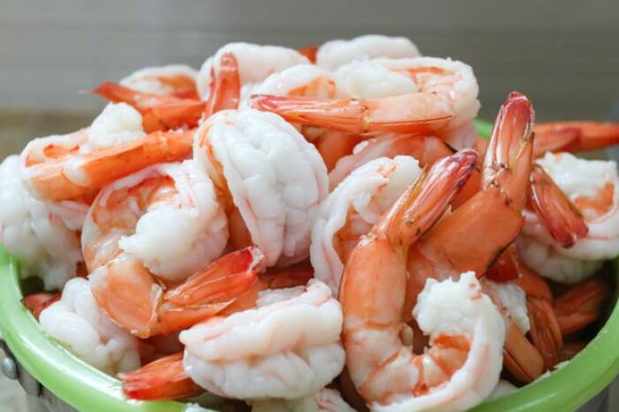 Seafood penyebab membesarnya kista (photo/freepik/tonwanniwat) penyebab membesarnya kista
