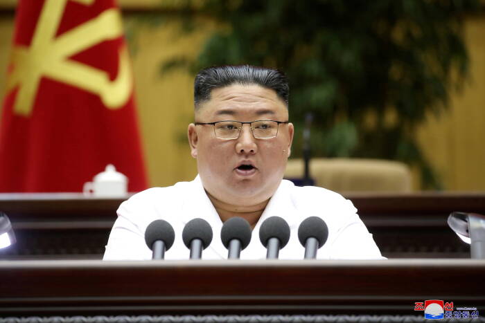 K-Pop dianggap kanker ganas oleh Kim Jong-un ( KCNA/via REUTERS../File Photo). K-Pop dianggap kanker ganas oleh Kim Jong-un ( KCNA/via REUTERS../File Photo).