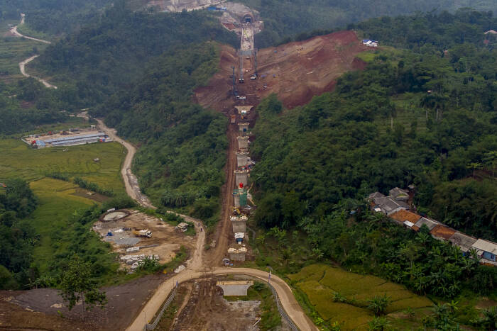 FOTO: Jembatan Tertinggi Proyek Kereta Cepat Jakarta-Bandung - Indozone ...