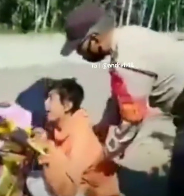 Pria bermoge nangis saat terjaring razia. (Instagram) ist