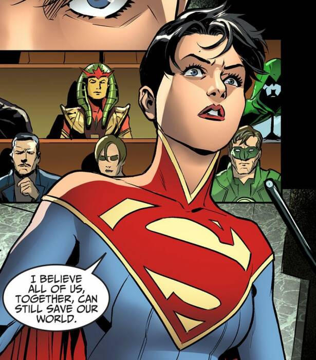 Supergirl (Twitter/TomTaylorMade) Supergirl (Twitter/TomTaylorMade)