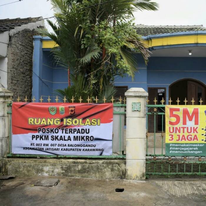 Rumah kontrakan yang dijadikan tempat isolasi pasien Covid-19. Rumah kontrakan yang dijadikan tempat isolasi pasien Covid-19.