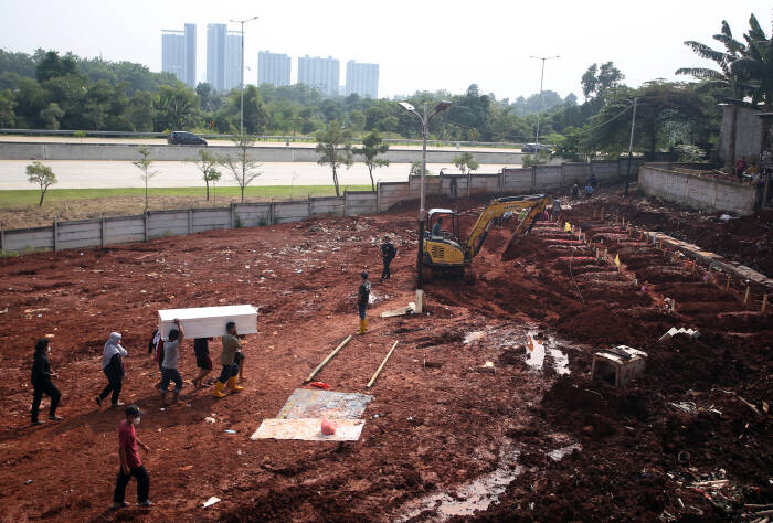 ANTARA FOTO/Muhammad Iqbal LAHAN BARU TPU KHUSUS COVID-19 DI TANGSEL