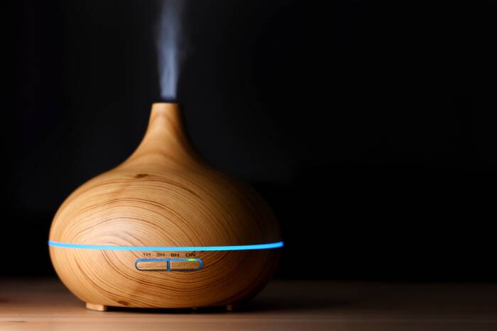 Ilustrasi memasang alat pelembap udara humidifier (photo/pixabay/asundermeier) kulit kering