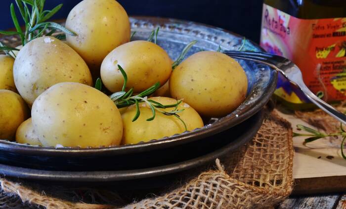 Kentang makanan penurun tensi (photo/pixabay/RitaE) makanan penurun tensi