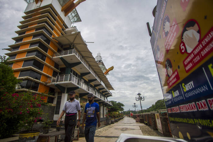ANTARA FOTO/Bayu Pratama S PEMKOT BANJARMASIN PERPANJANG PPKM