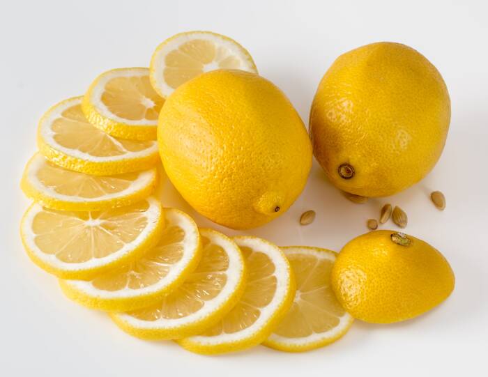 Lemon obat anosmia alami (photo/pixabay/stevepb) obat anosmia alami