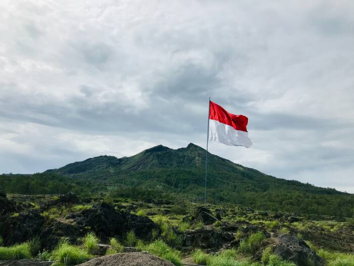 10 Puisi Kemerdekaan Indonesia Menyentuh Hati Untuk Hut Ri Ke 76 Indozone Id