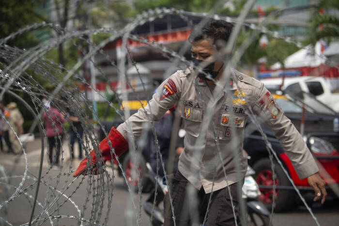 ANTARA FOTO/Aditya Pradana Putra PENGAMANAN SIDANG PUTUSAN BANDING RIZIEQ SHIHAB