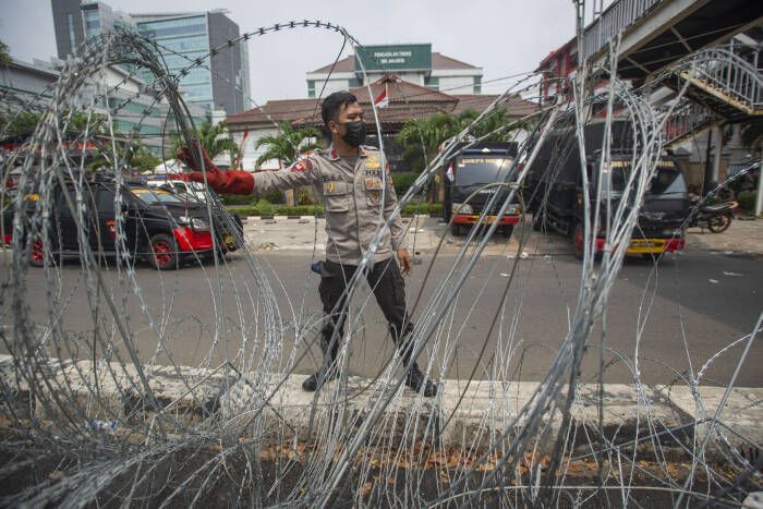 ANTARA FOTO/Aditya Pradana Putra PENGAMANAN SIDANG PUTUSAN BANDING RIZIEQ SHIHAB