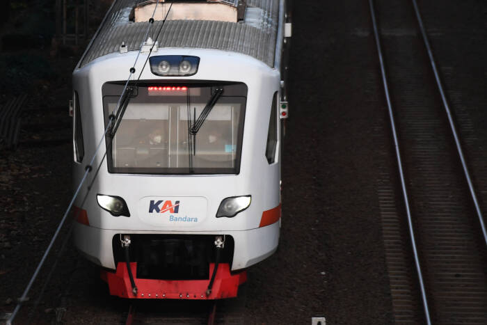 ANTARA FOTO/Hafidz Mubarak A KERETA BANDARA KEMBALI BEROPERASI