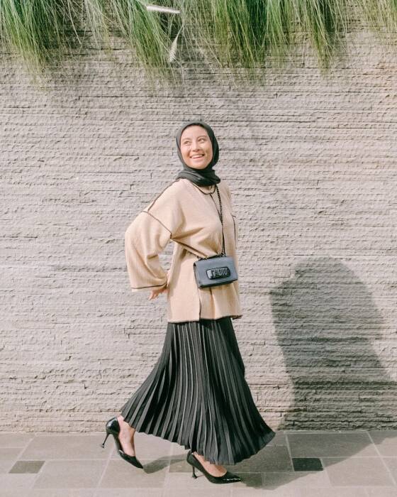 outfit simpel ala awkarin yang bisa jadi inspirasi