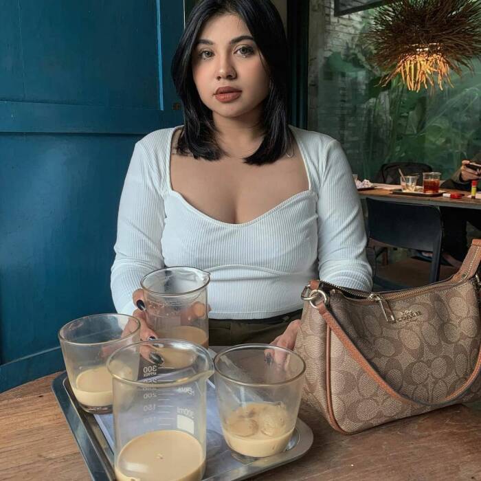 Dea OnlyFans raup belasan juta dari OnlyFans