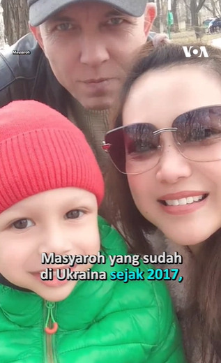 Maysaroh, wanita asal Indramayu yang tinggal di Odessa, Ukraina. (VOA Indonesia)
