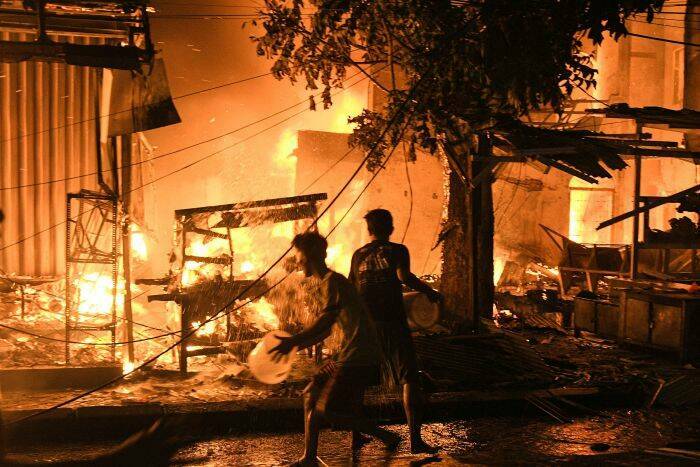 Ilustrasi api yang menyebabkan Kebakaran Pasar Gembrong. (ANTARA FOTO/Fakhri Hermansyah)