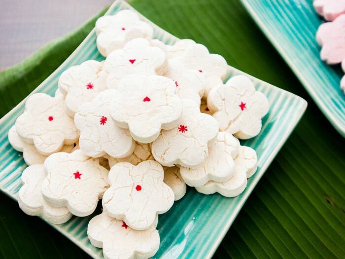Kue bangkit (pinterest.com) kue lebaran jaman dulu
