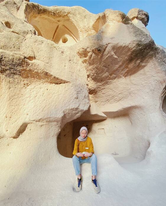 outfit ala youtuber cantik gita savitri devi 