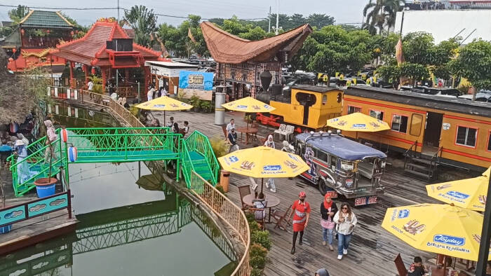 pasar apung