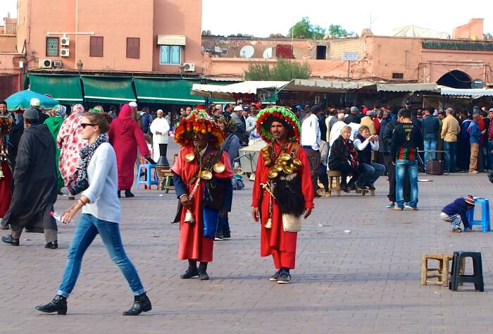 Jemaa el-Fnaa saat siang hari (Fabiola Lawalata/IDZ Creators) jemaa el fnaa