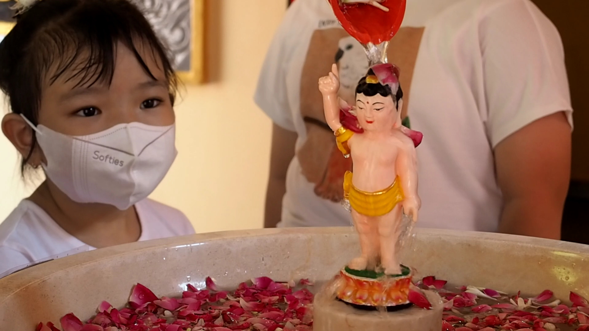 patung bayi buddha