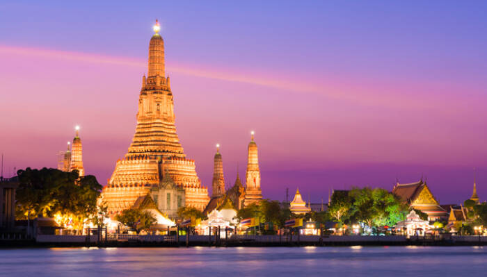 Wat Arun (travelgayasia.com)