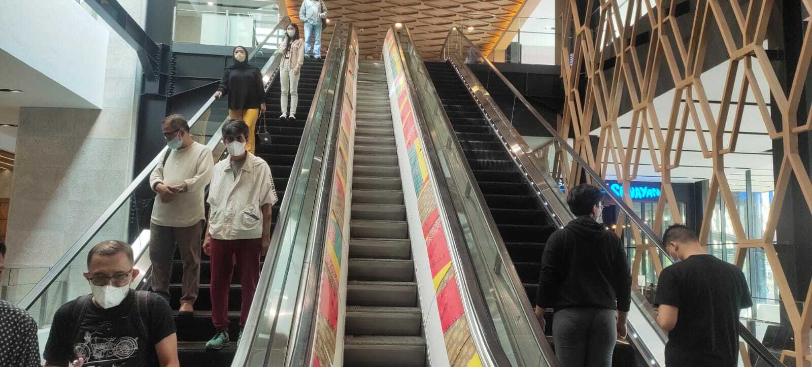 Ini Wujud Eskalator Pertama di Indonesia, Lokasinya di Mall Sarinah ...